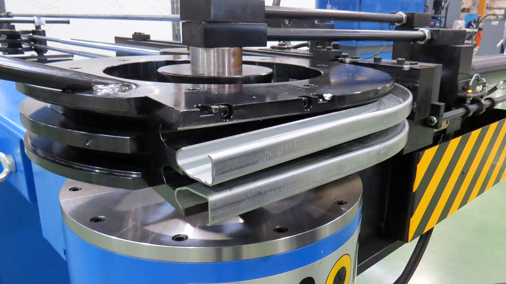 Как согнуть алюминиевый профиль: Руководство по ручному и машинному ...